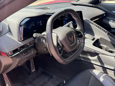 Used 2025 Chevrolet Corvette Stingray Preferred Conv w/ Z51 Performance Package RWD image 11