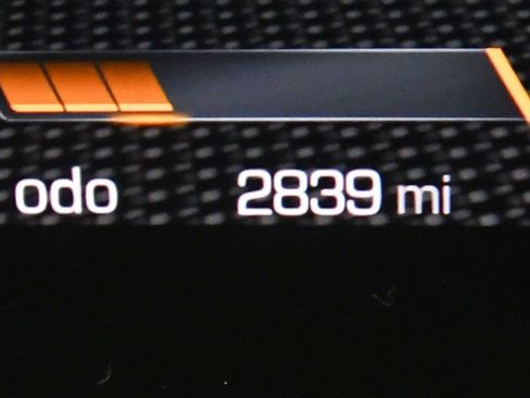 Used 2024 Ferrari Roma Spider image 16