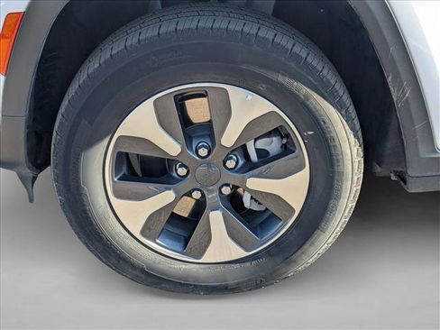 Used 2024 Jeep Grand Cherokee Limited 4xe image 26