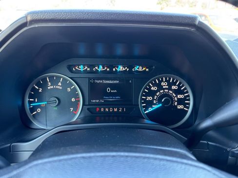 Used 2015 Ford F150 XLT w/ Equipment Group 302A Luxury AWD/4WD image 30