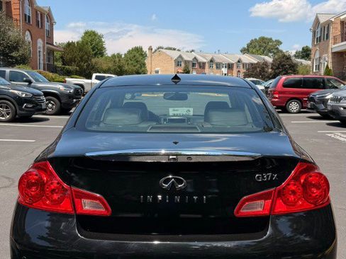 Used 2013 INFINITI G37 x Sedan w/ Premium Pkg AWD/4WD image 3