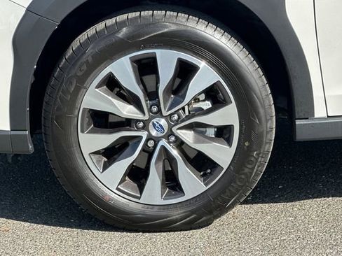 Used 2025 Subaru Outback Limited AWD/4WD image 33