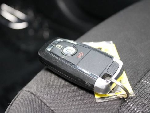 Used 2018 Ford EcoSport SE FWD image 15