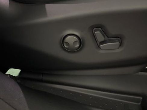 New 2026 Chrysler Pacifica Limited AWD/4WD image 42