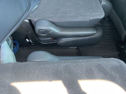 Used 2020 GMC Acadia SLT FWD image 34