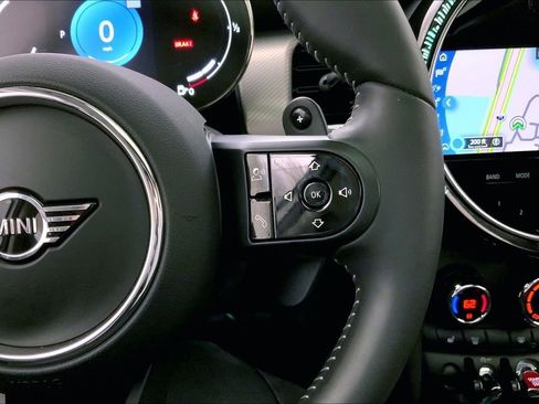 Certified 2024 MINI Cooper S image 19