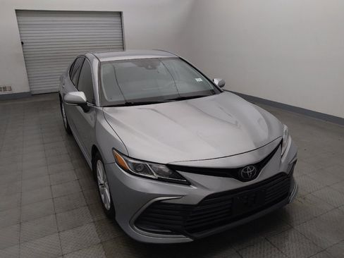 Used 2022 Toyota Camry LE w/ Convenience Package FWD image 14