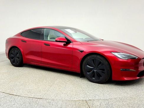 Used 2024 Tesla Model S Plaid image 3