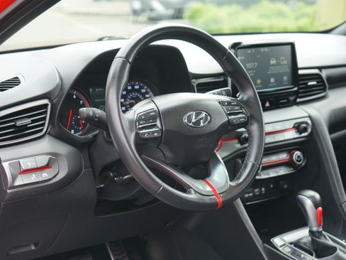Used 2020 Hyundai Veloster Turbo FWD image 12