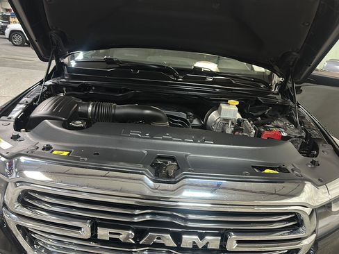 Used 2019 RAM 1500 Laramie image 15