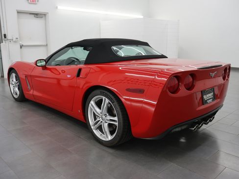 Used 2006 Chevrolet Corvette Convertible w/ Preferred Equipment Group RWD image 5