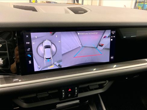 Certified 2024 Porsche Cayenne S AWD/4WD image 26