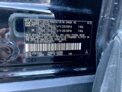 Used 2022 Toyota RAV4 XLE Premium image 35