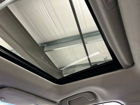 Used 2020 Subaru Outback Limited image 25