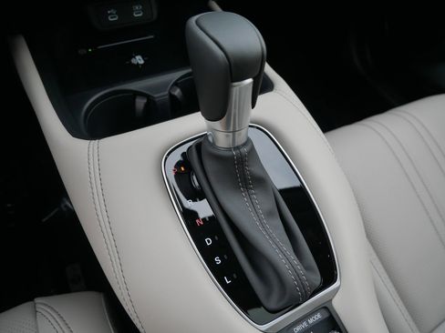 New 2026 Honda HR-V EX-L image 24