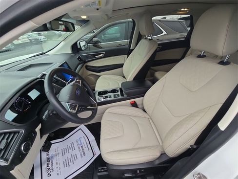 Used 2024 Ford Edge Titanium w/ Titanium Elite Package image 10