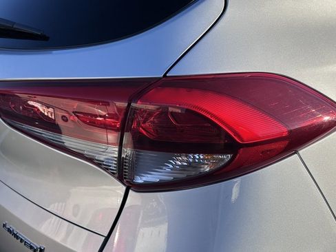 Used 2017 Hyundai Tucson Limited image 7