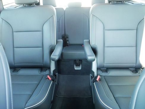 Used 2025 Buick Enclave Preferred image 13