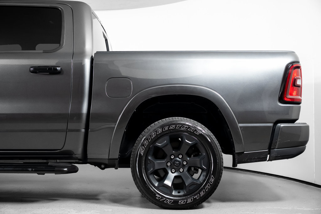 Used 2025 RAM 1500 Big Horn RWD image 15