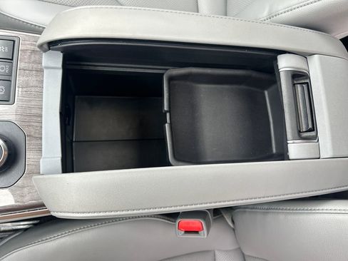 Used 2023 Toyota Highlander Limited image 28