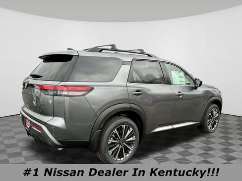 New 2026 Nissan Pathfinder Platinum AWD/4WD image 3