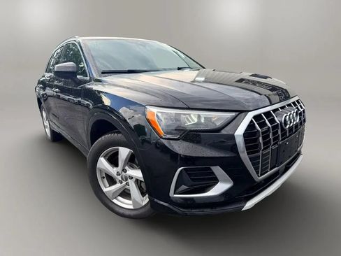 Used 2019 Audi Q3 2.0T Premium AWD/4WD image 2