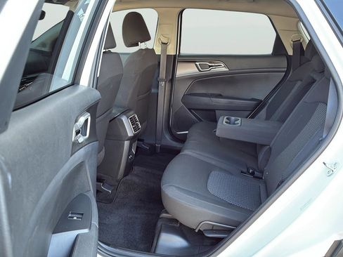 Certified 2026 Kia Sportage LX FWD image 16
