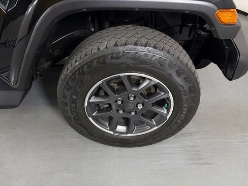 Used 2022 Jeep Gladiator Sport AWD/4WD image 10