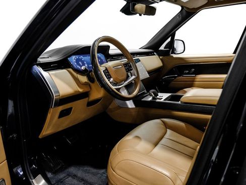 Used 2024 Land Rover Range Rover Long Wheelbase Autobiography AWD/4WD image 9