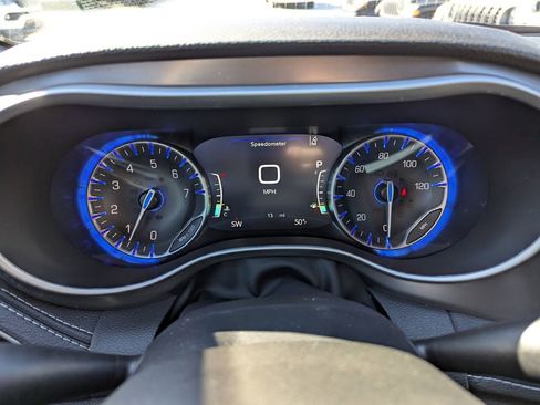 New 2026 Chrysler Pacifica Select image 39