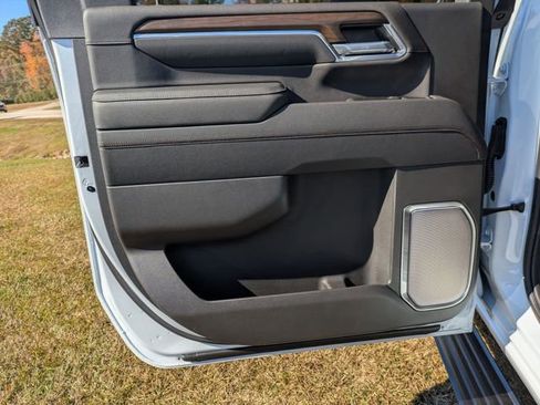 New 2026 Chevrolet Silverado 2500 High Country w/ Technology Package image 26