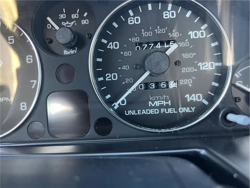 Used 1992 MAZDA MX-5 Miata image 10