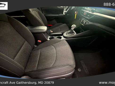 Used 2021 Kia Forte LXS FWD image 16