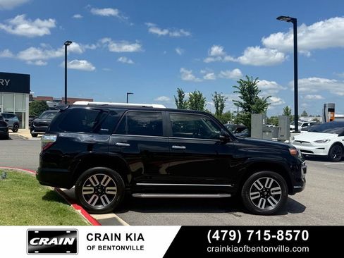 Used 2015 Toyota 4Runner Limited AWD/4WD image 8