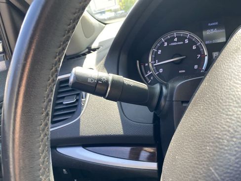 Used 2016 Acura TLX FWD image 24