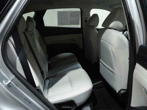 Used 2025 Hyundai Tucson SEL image 16