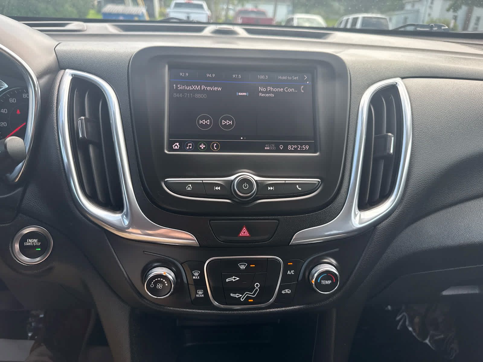 Used 2020 Chevrolet Equinox LT FWD image 20