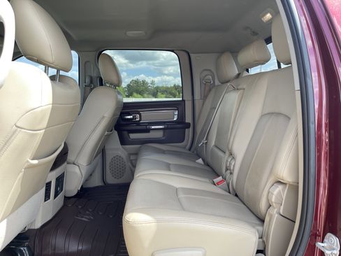 Used 2018 RAM 3500 Laramie image 39