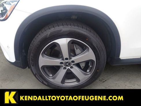 Used 2022 Mercedes-Benz GLC 300 4MATIC image 14