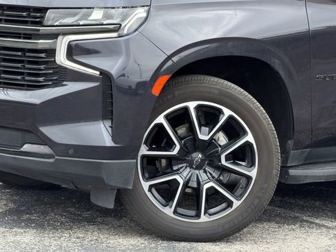 Used 2022 Chevrolet Suburban RST w/ Luxury Package RWD image 12