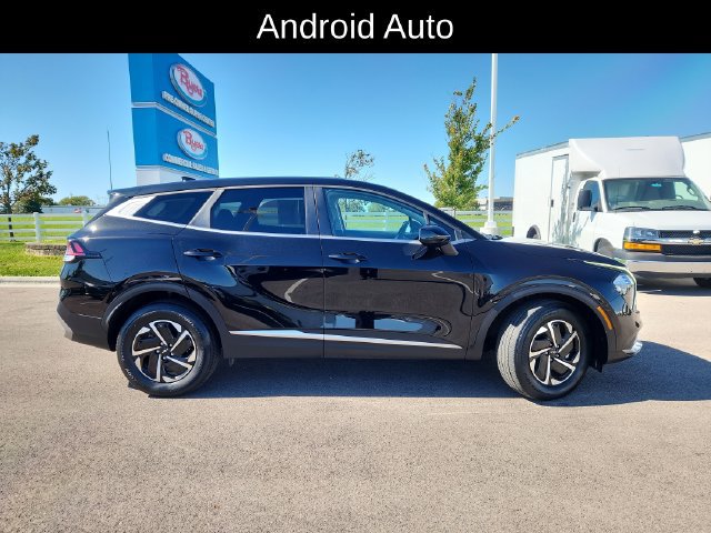 Used 2023 Kia Sportage LX AWD/4WD image 11