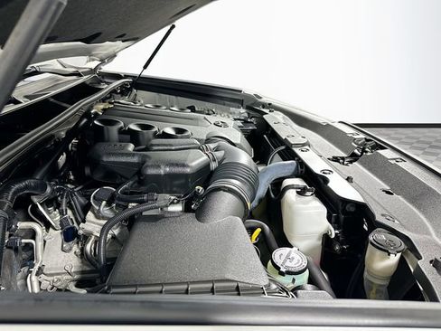 Used 2018 Toyota 4Runner SR5 image 27