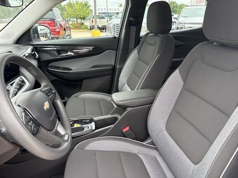 Used 2024 Chevrolet TrailBlazer LS AWD/4WD image 5