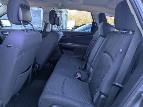Used 2012 Dodge Journey American Value Package w/ Flexible Seating Group image 9