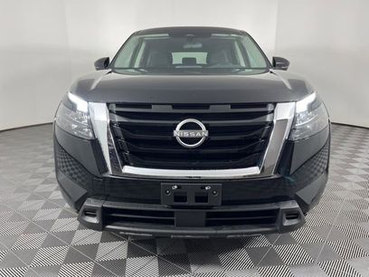 Used 2024 Nissan Pathfinder SV