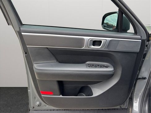 Used 2025 Hyundai Santa Fe SEL FWD image 22