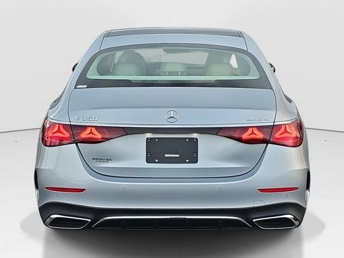 New 2026 Mercedes-Benz E 350 4MATIC Sedan image 6