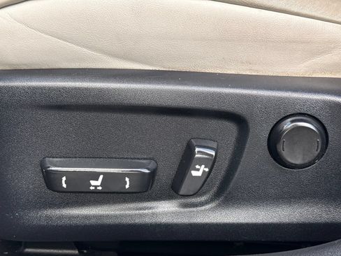 Used 2014 Lexus IS 250 w/ F-Sport Package RWD image 16
