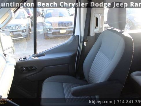 Used 2023 Ford Transit 350 XLT image 32