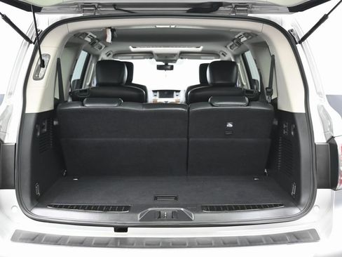 Used 2019 Nissan Armada Platinum w/ Captain's Chairs Package RWD image 14